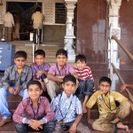 Дети в Мурудешваре