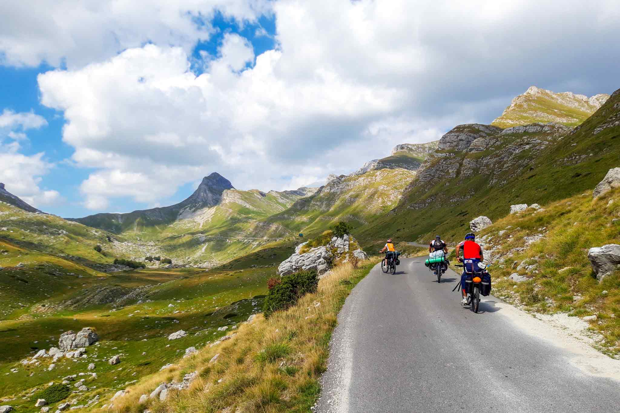 Как объездить Черногорию на велосипеде