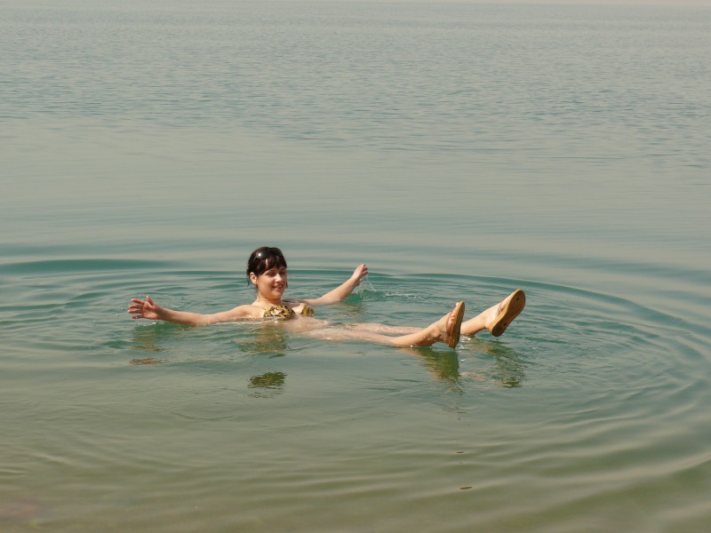 Египет купание. Мертвое море купание. Охотское море пляжи для купания. Дети купаются в море. Купаются ли на щучке.